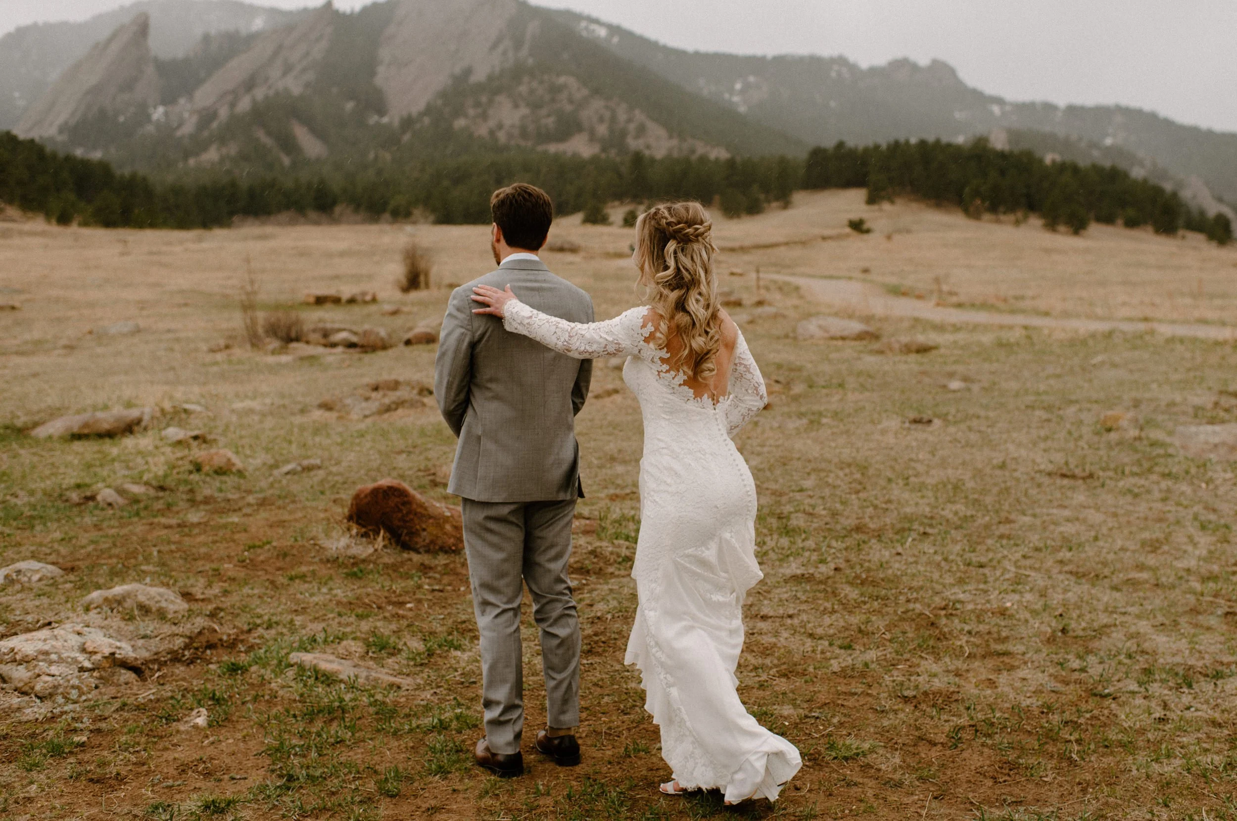  First look between bride and groom. Boulder, Colorado elopement. Chautauqua, Boulder elopement photos. Boulder wedding photographer. Colorado elopement and wedding photographer. First look inspiration. Colorado elopement locations. Colorado elopement photos.  