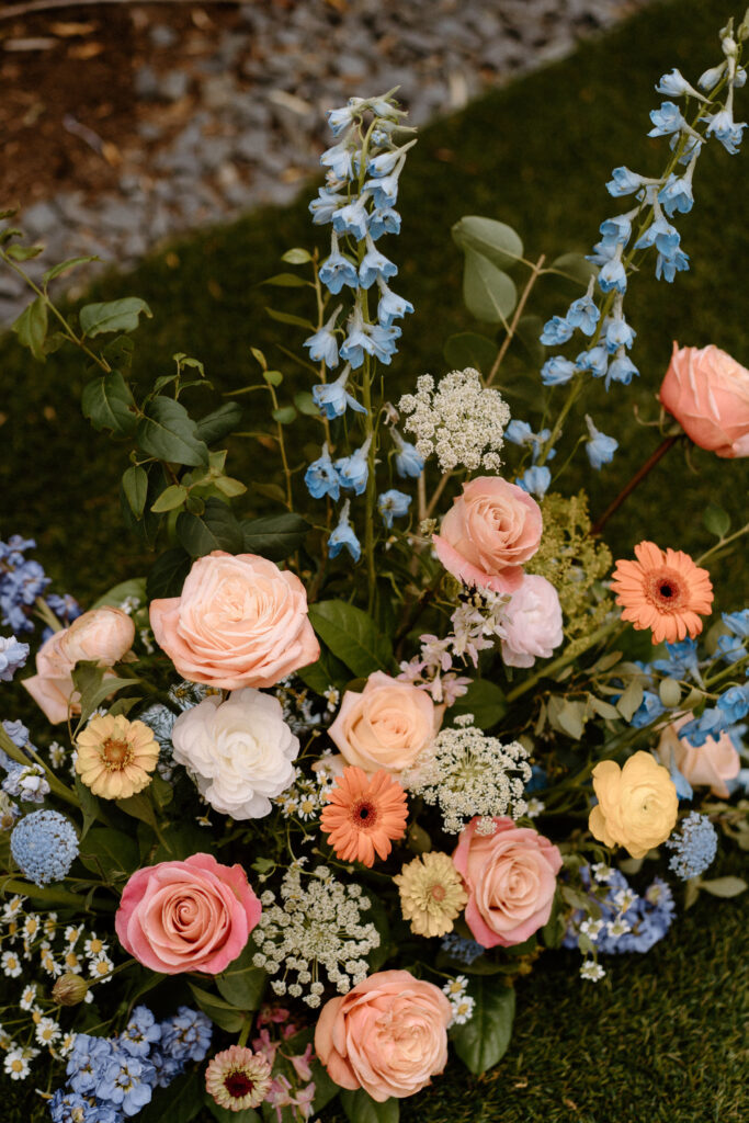 Close-up of wedding flowers at Mountain Crust
